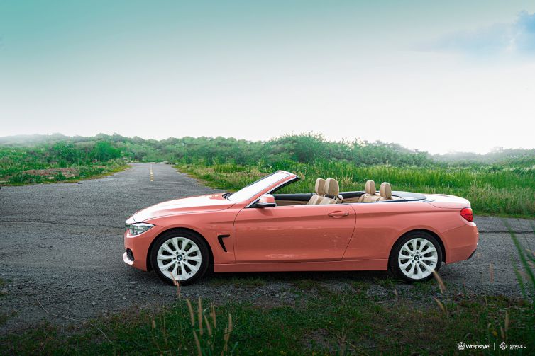 BMW - Pink wrapping
