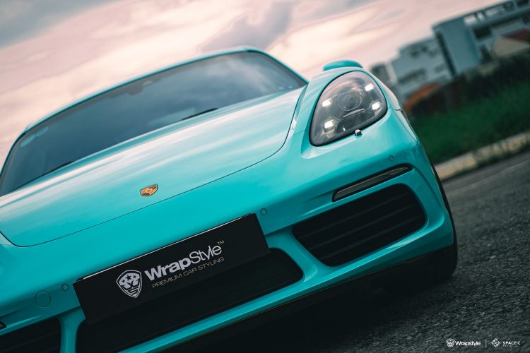 Porsche 718 - Turquoise Dream color (3)