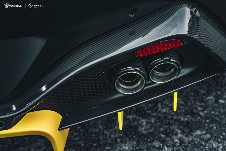 Aston Martin Vantage Custom wrapping (10)