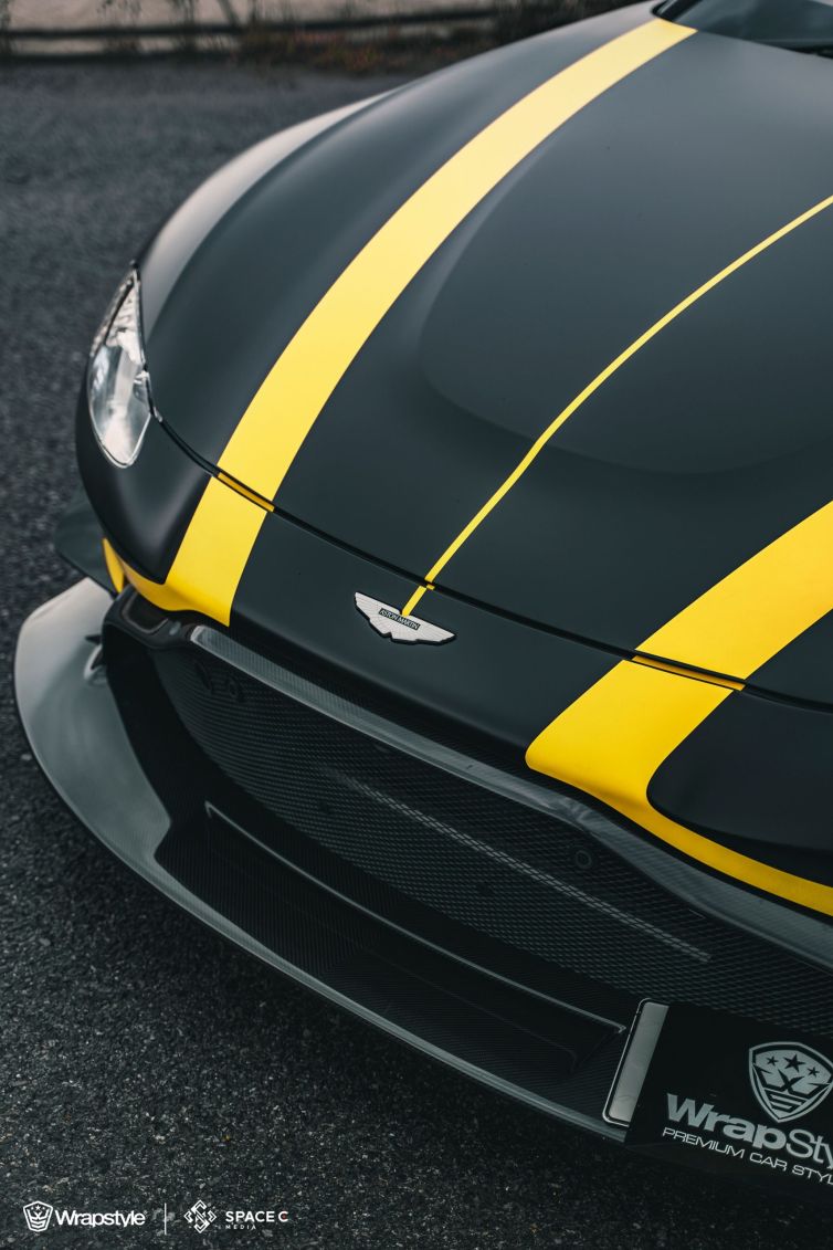Aston Martin Vantage Custom wrapping (2)