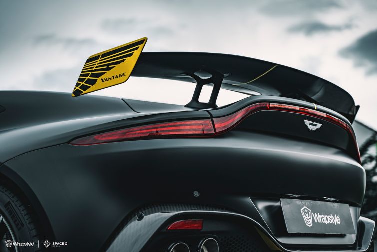 Aston Martin Vantage Custom wrapping (5)