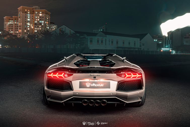 Lamborghini-Aventador-SG-Roadster-Bespoke-by-WrapStyle-Viet-Nam10-1