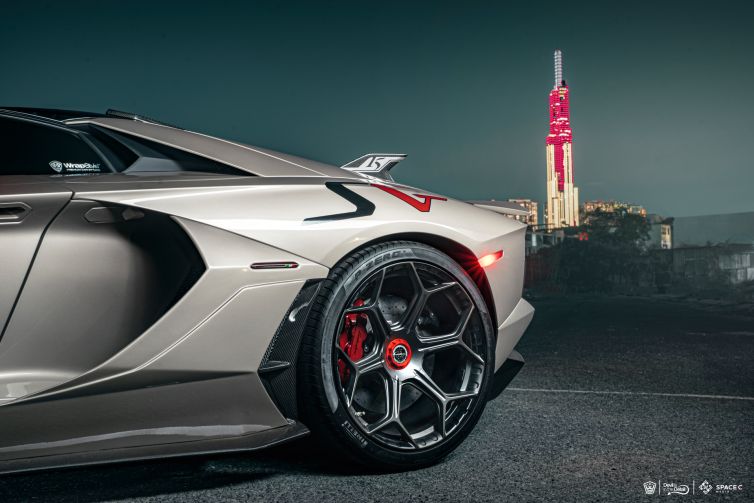 Lamborghini-Aventador-SG-Roadster-Bespoke-by-WrapStyle-Viet-Nam4