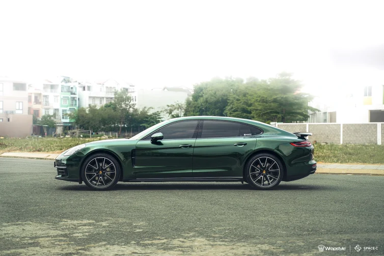 Porsche Panamera - Midnight Green Wrapping (8)