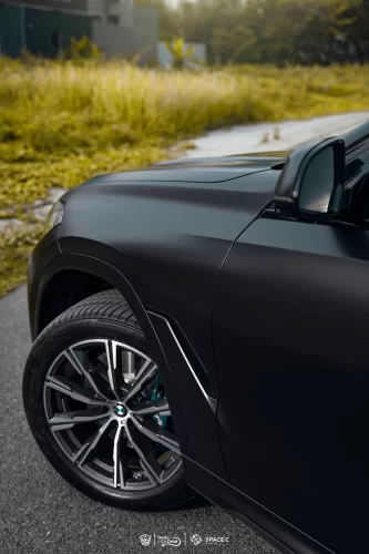 BMW X6 - Satin Black Wrapping (10)